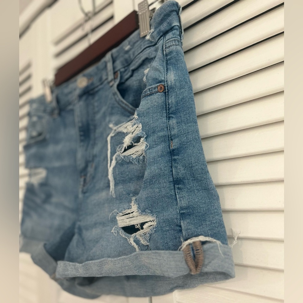 American Eagle Outfitters Distressed Curvy Hi Rise Shortie Jean Shorts size 12 - Picture 3 of 7